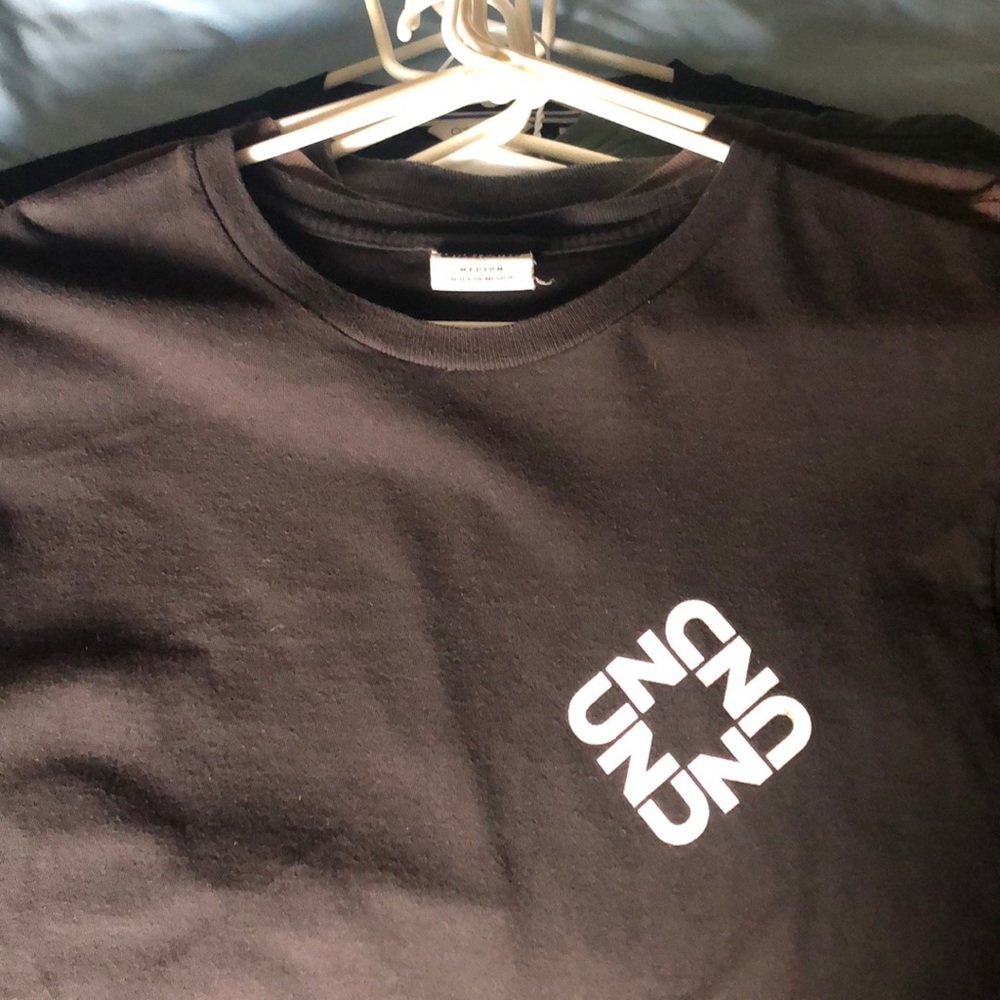 Men’s Undefeated Medium T-shirt